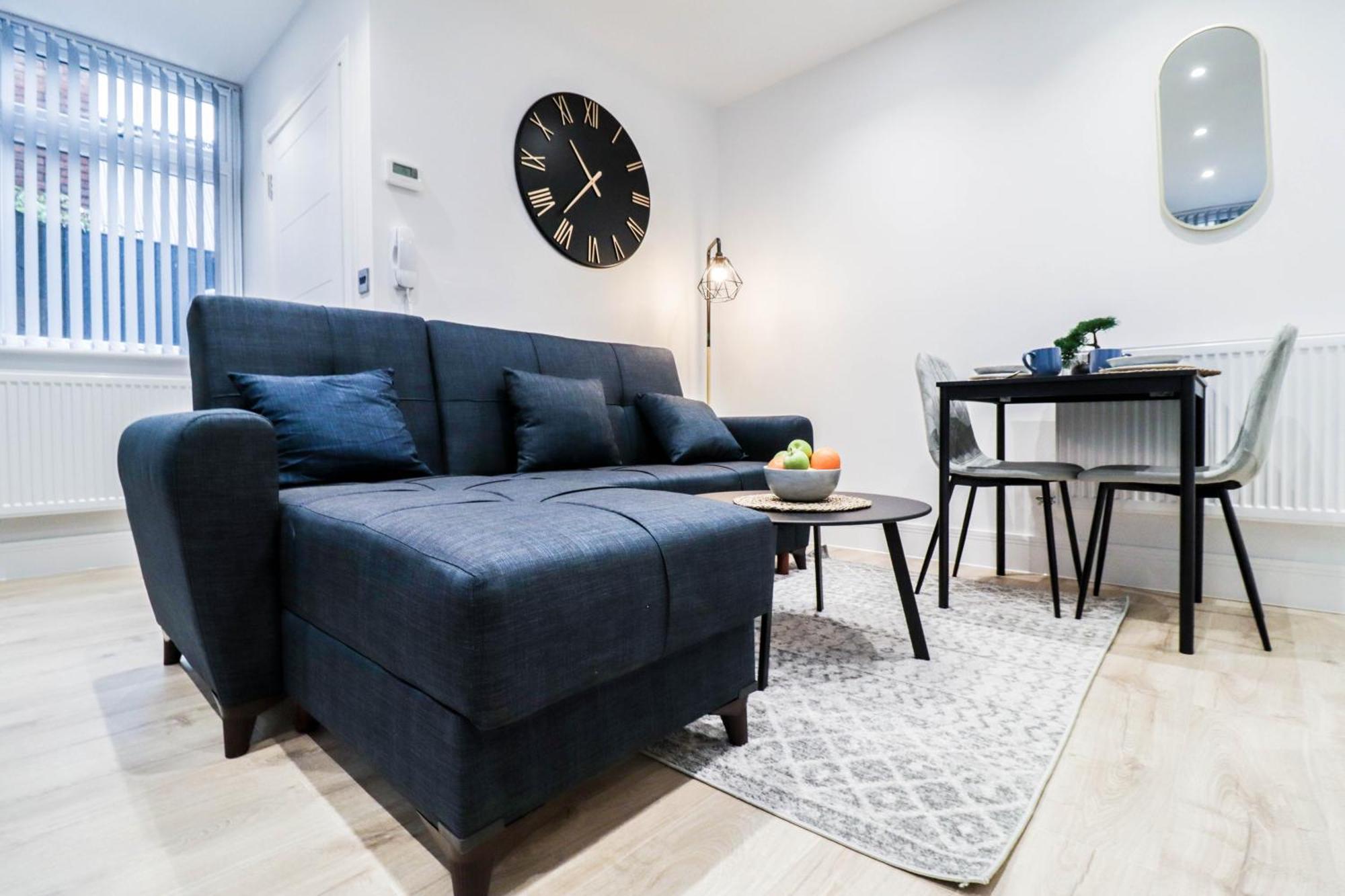 Modern 1-Bed Apartment In Buckinghamshire With Free Wifi, Parking & Garden High Wycombe Luaran gambar