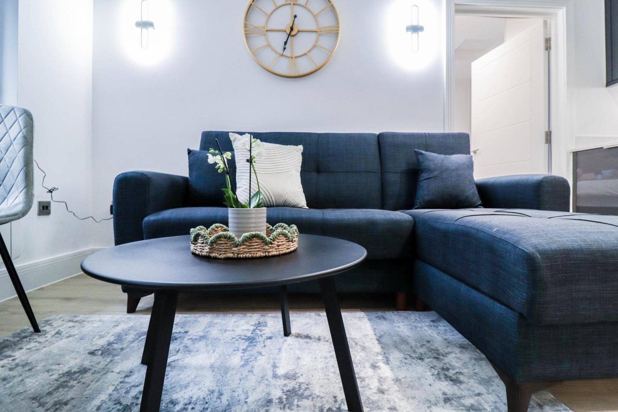 Modern 1-Bed Apartment In Buckinghamshire With Free Wifi, Parking & Garden High Wycombe Luaran gambar
