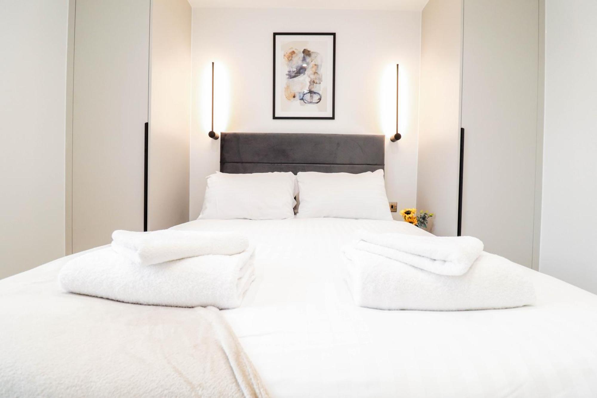 Modern 1-Bed Apartment In Buckinghamshire With Free Wifi, Parking & Garden High Wycombe Luaran gambar