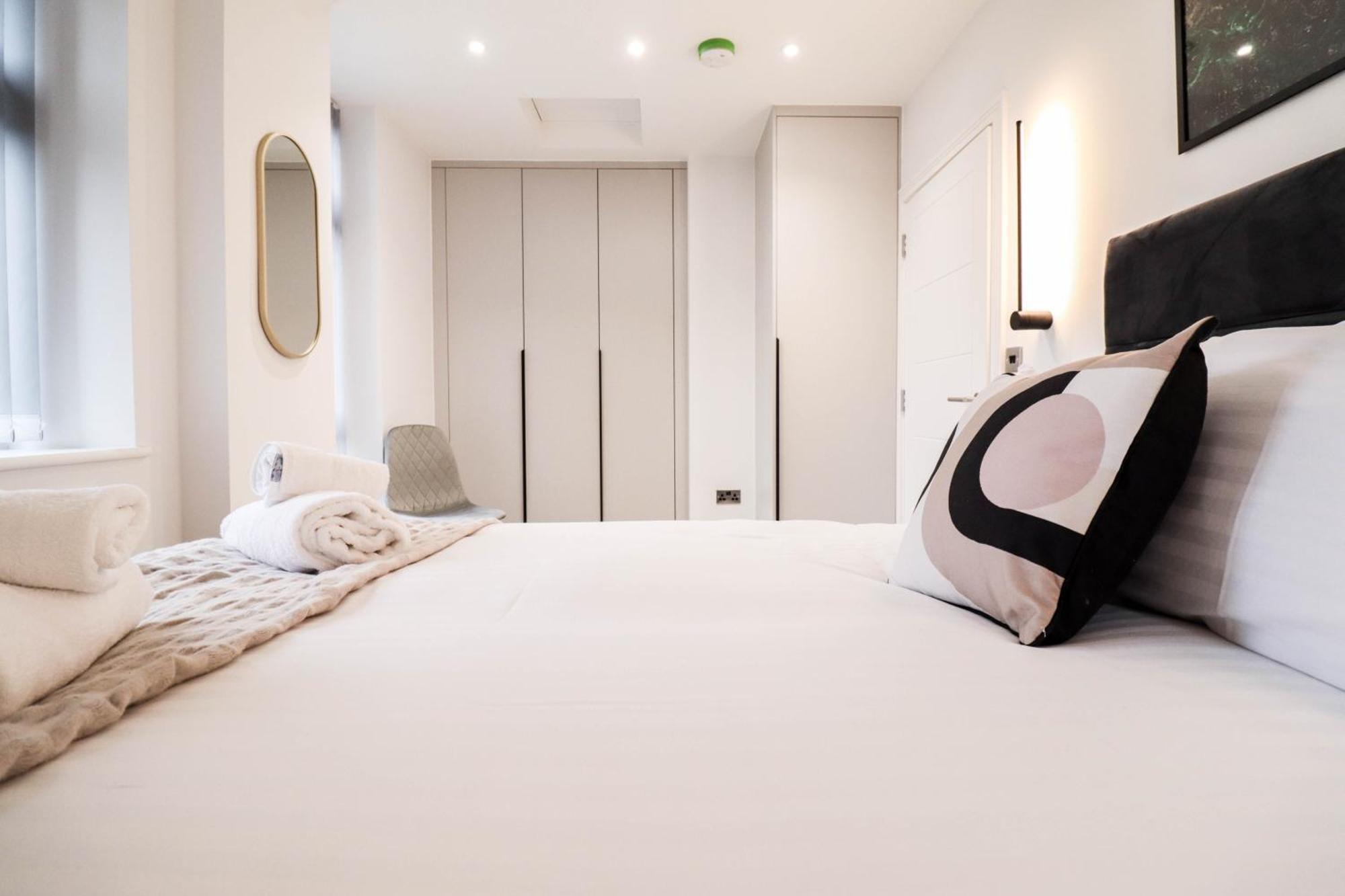 Modern 1-Bed Apartment In Buckinghamshire With Free Wifi, Parking & Garden High Wycombe Luaran gambar