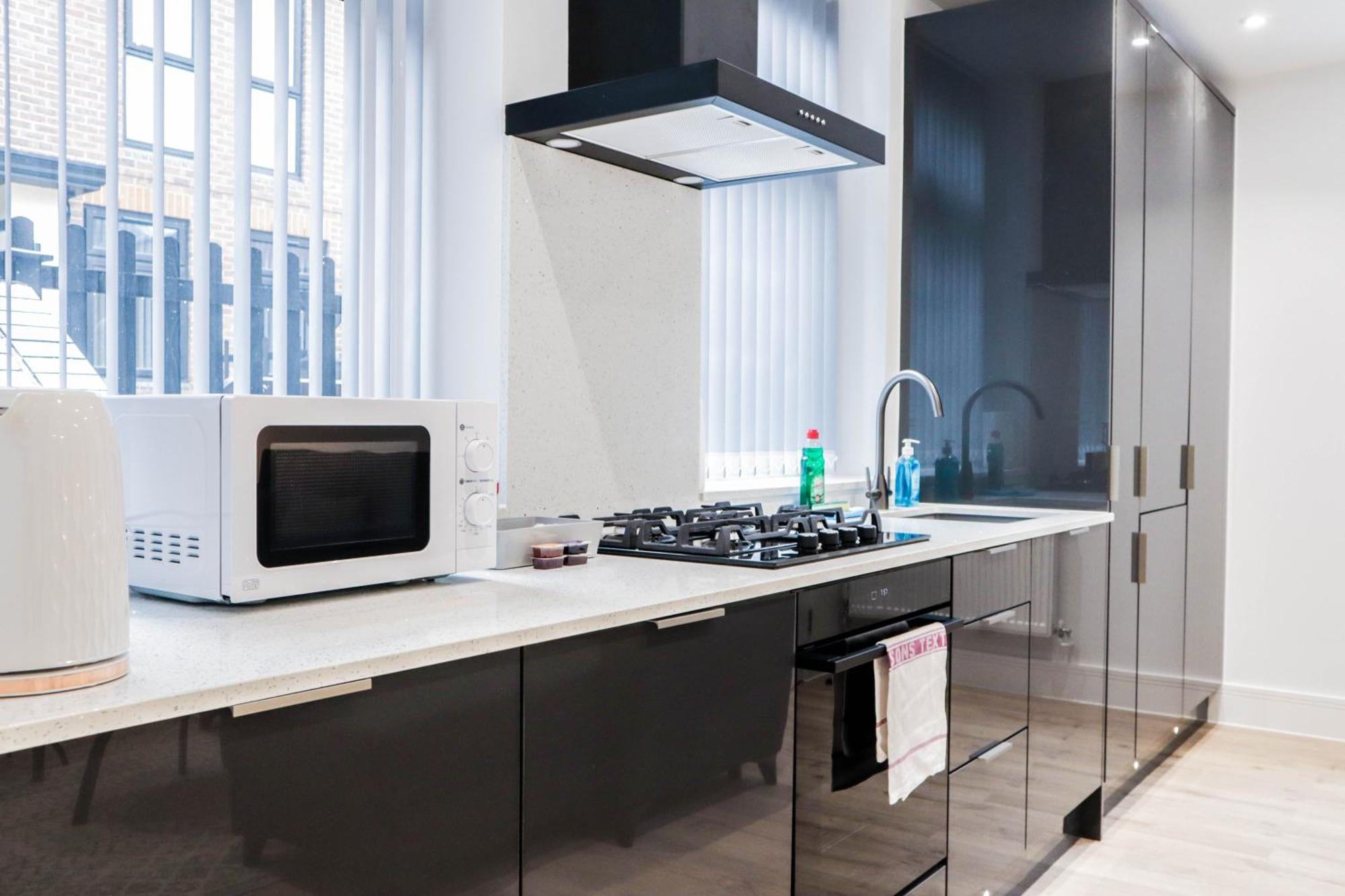 Modern 1-Bed Apartment In Buckinghamshire With Free Wifi, Parking & Garden High Wycombe Luaran gambar