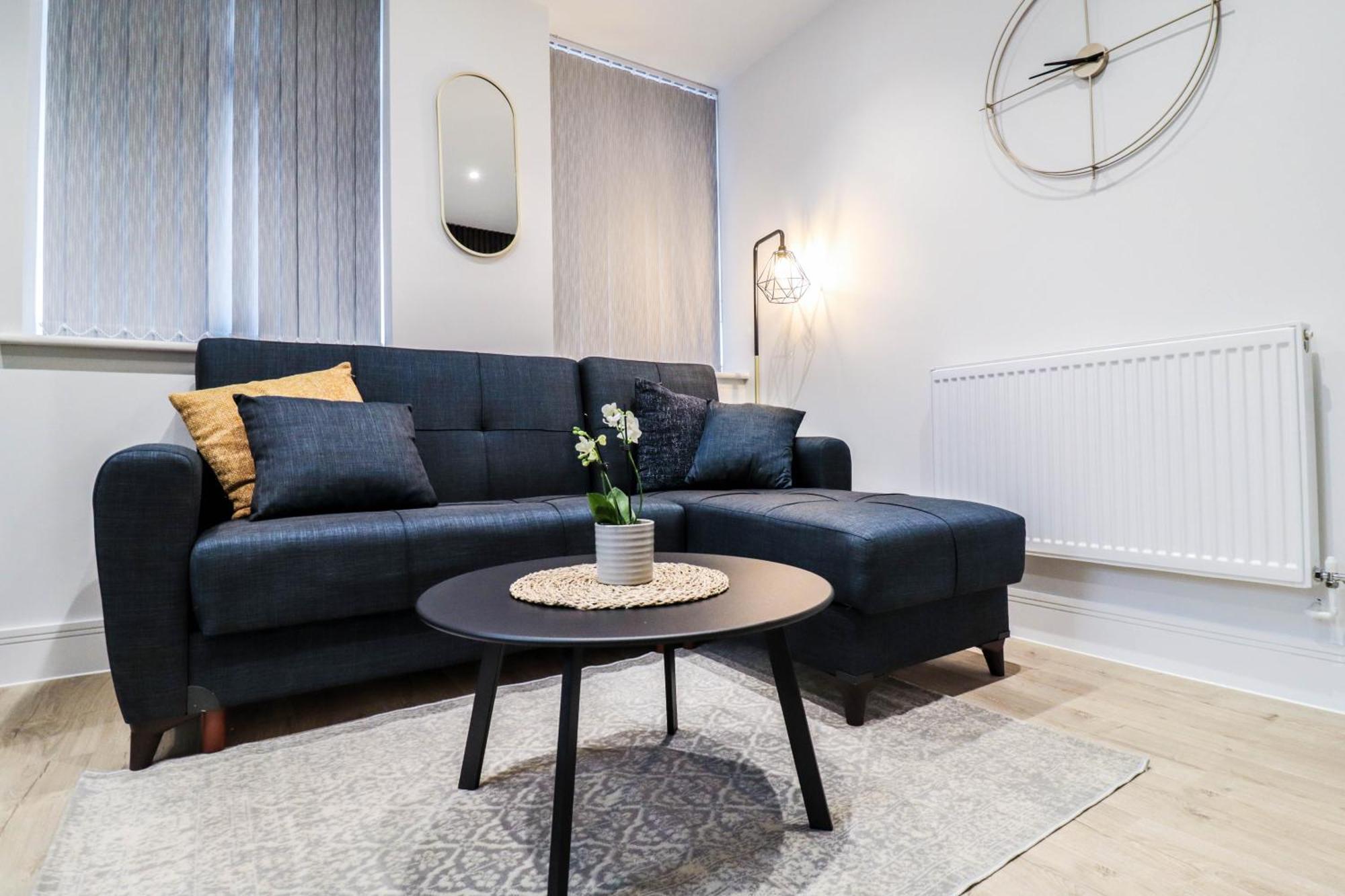 Modern 1-Bed Apartment In Buckinghamshire With Free Wifi, Parking & Garden High Wycombe Luaran gambar