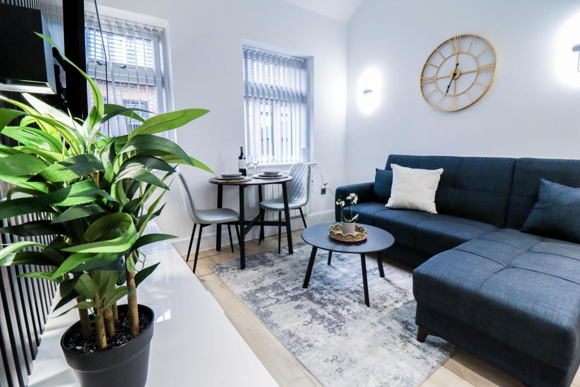 Modern 1-Bed Apartment In Buckinghamshire With Free Wifi, Parking & Garden High Wycombe Luaran gambar
