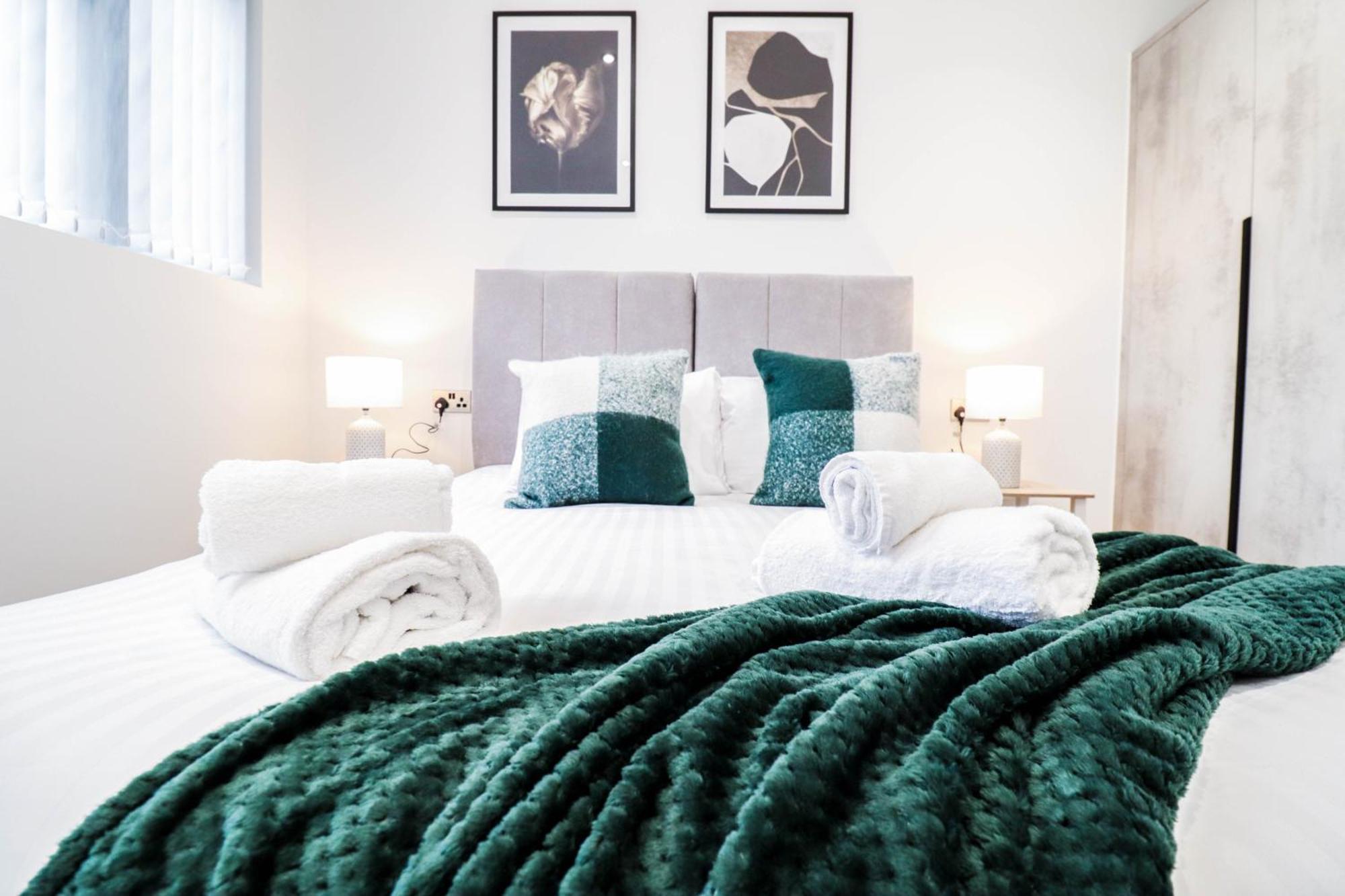 Modern 1-Bed Apartment In Buckinghamshire With Free Wifi, Parking & Garden High Wycombe Luaran gambar